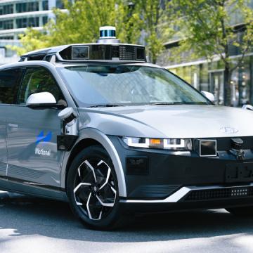 Uber Targets Massive Robotaxi Launch, Eyes Private Funding Support