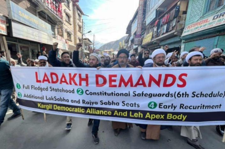 Mass Shutdown in Ladakh as Thousands Protest for Statehood and Sixth Schedule Safeguards