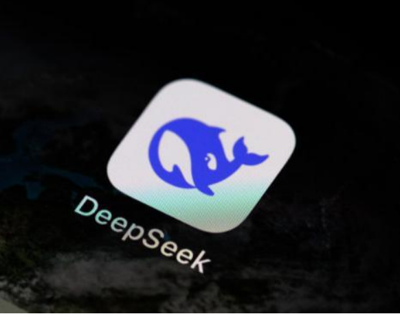 DeepSeek-V3.1 Debuts: Hybrid Inference, FP8 Precision and Domestic Chip Optimization Fuel Next-Gen Chinese AI