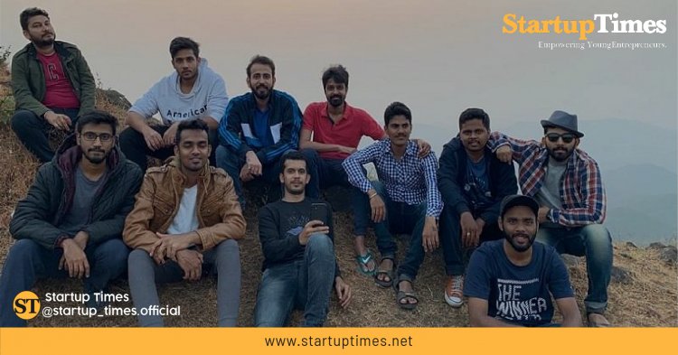 A startup to digitize non-tech business 